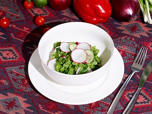 Салат летний зелёный